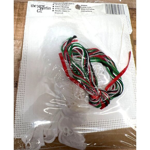 Santa Sacks Christmas Bird Cross Stitch Kit - Picture 2 of 2